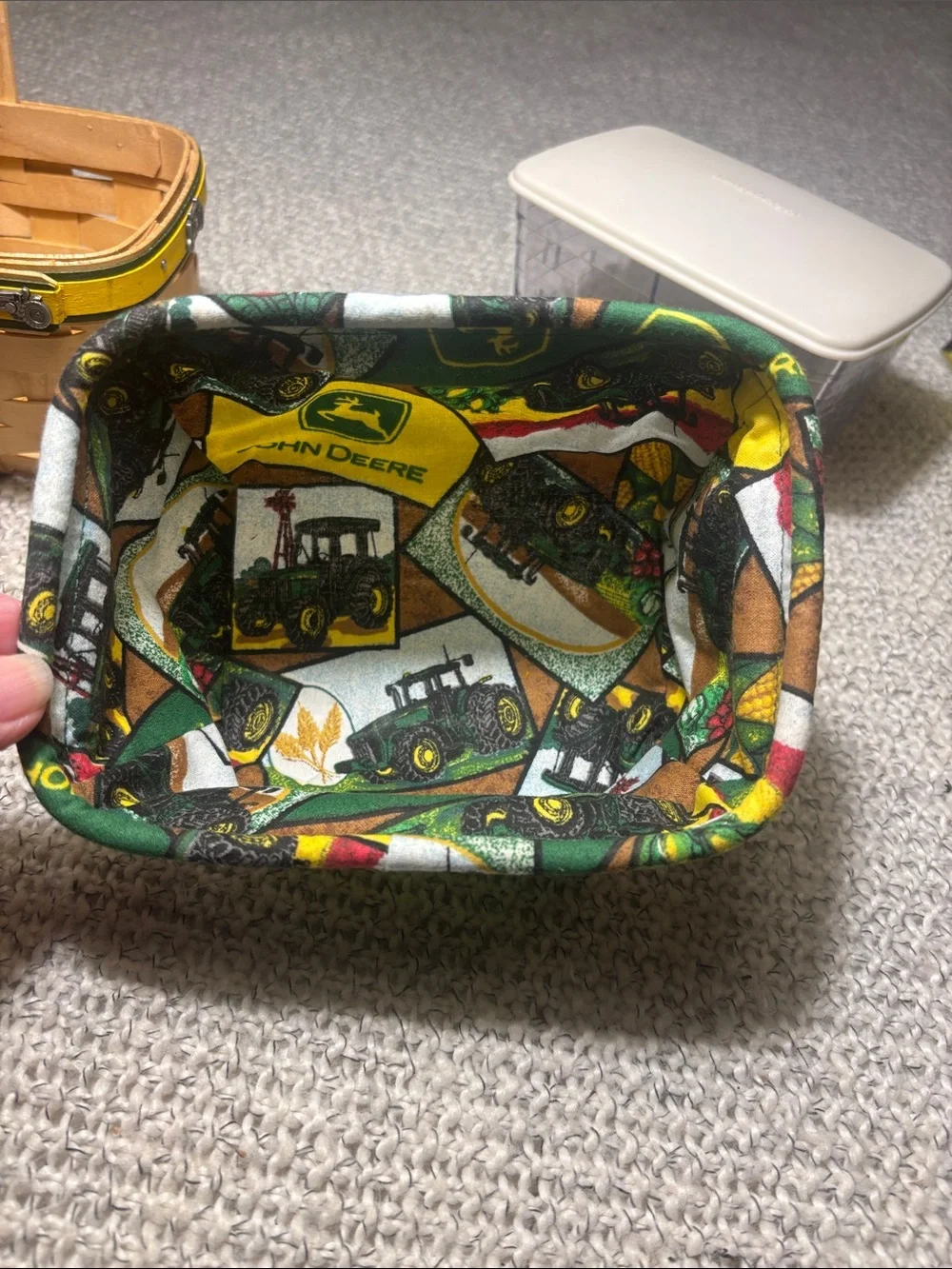 Longaberger 2006 John Deere Tea Basket with Fabric Liner, Divided Pretector, Lid